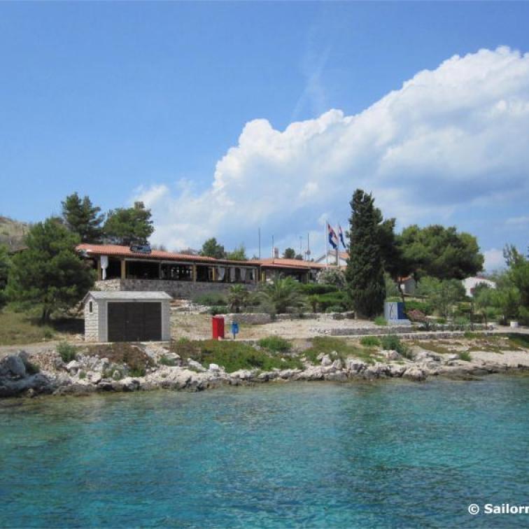ACI Marina Zut