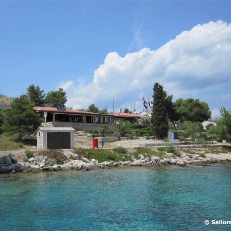 ACI Marina Zut