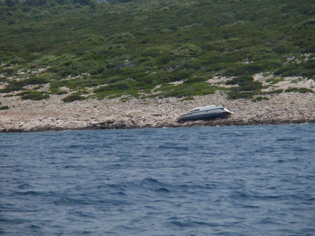 Motorboot gestrandet
